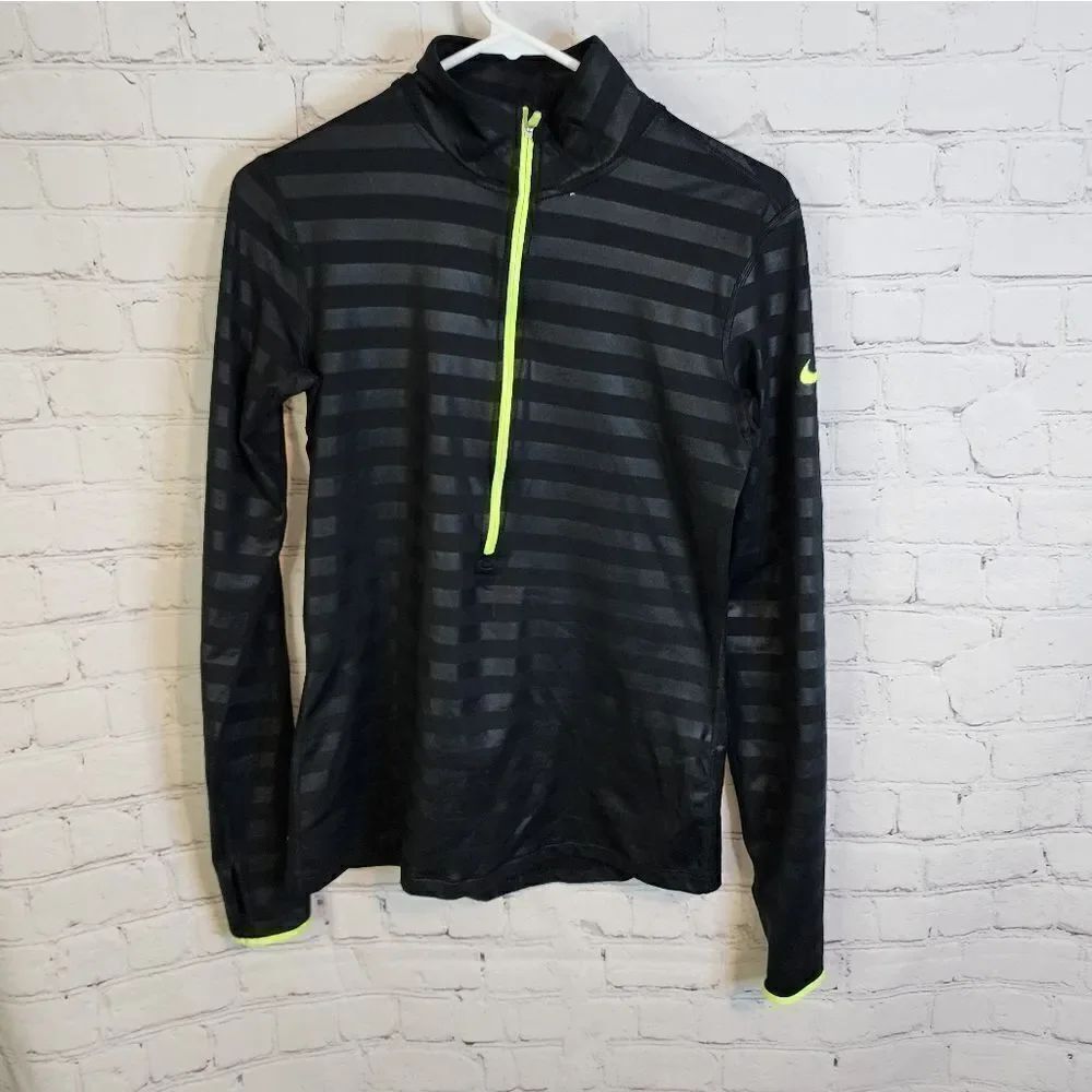 Women's Nike Dri-Fit athletic zip-up sweater, size Medium